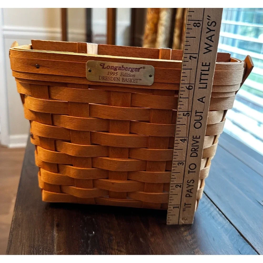 Longaberger 1995 Edition Dresden Basket with Liner and Wooden Divider Handwoven